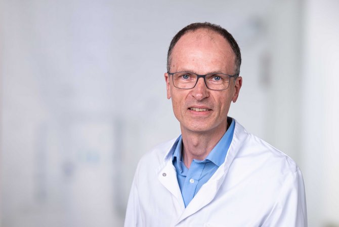 Herr Dr. Med. Ralf Hellmund/dr. Moritz Klinikleitende Ärzt:innen | Mathias Medizin